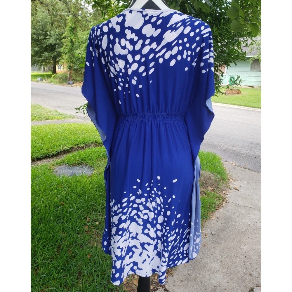 Dress - Picture 2 of 4